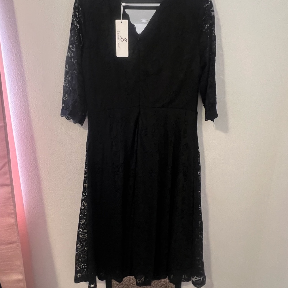 Elegant Black Lace Dress